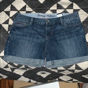 Tommy Hilfiger size 4 jean shorts